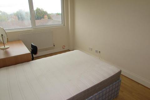 2 bedroom flat to rent - Kings House Kings Road Southsea PO5