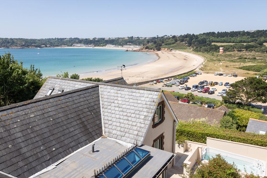 Le Mont Du Ouaisne, St. Brelade, Jersey 5 bed detached house - £2,750,000