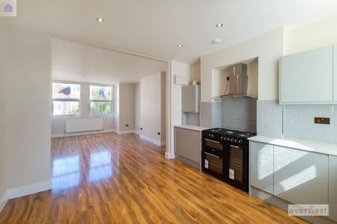 2 bedroom flat for sale - 5 Norbury Court Road, SW16 4HU