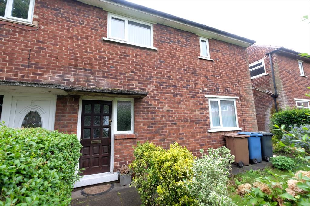 Brookhouse Avenue, Eccles, M30 3 bed semidetached house £180,000