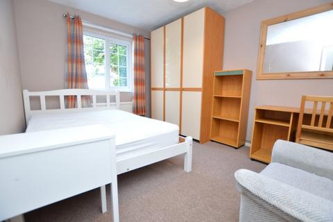 3 bedroom flat to rent, James Alexander Mews, Norwich, NR5