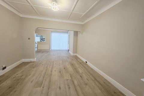 3 bedroom semi-detached house to rent, Fairfields Crescent, Colindale, NW9