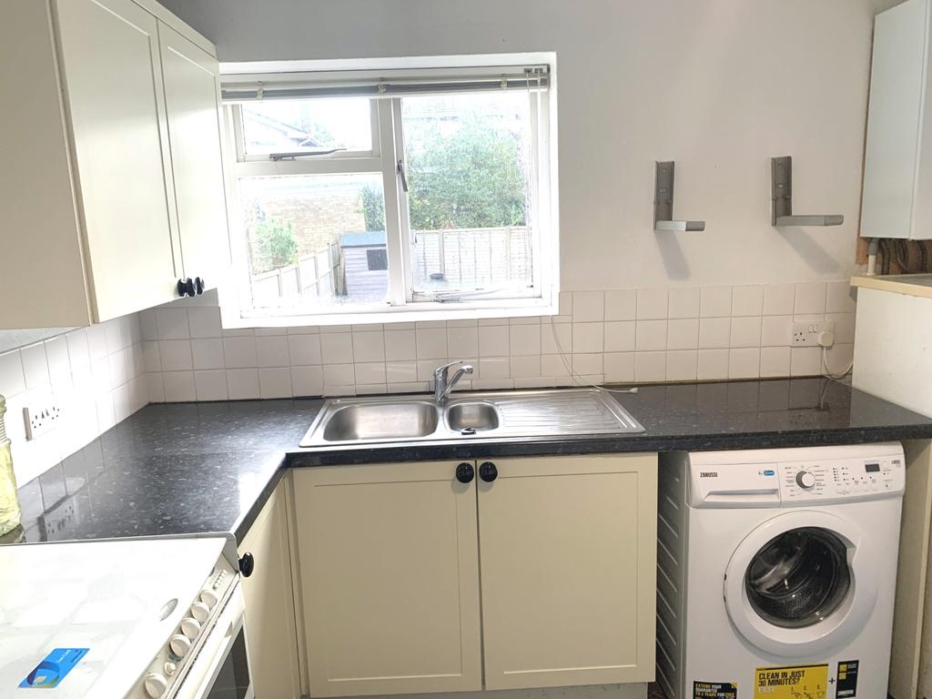 59 Mill Kitchen 2