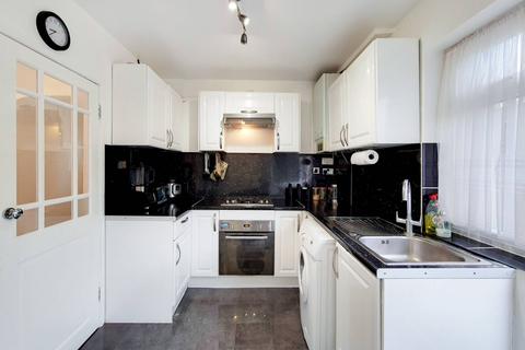 2 bedroom end of terrace house to rent - Wrenthorpe Road, Bromley, BR1