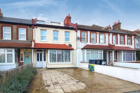 4 bedroom terraced house for sale, Whitehorse Road, South Norwood, London, SE25