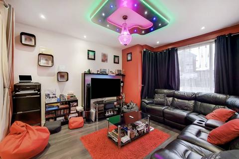 4 bedroom terraced house for sale, Whitehorse Road, South Norwood, London, SE25