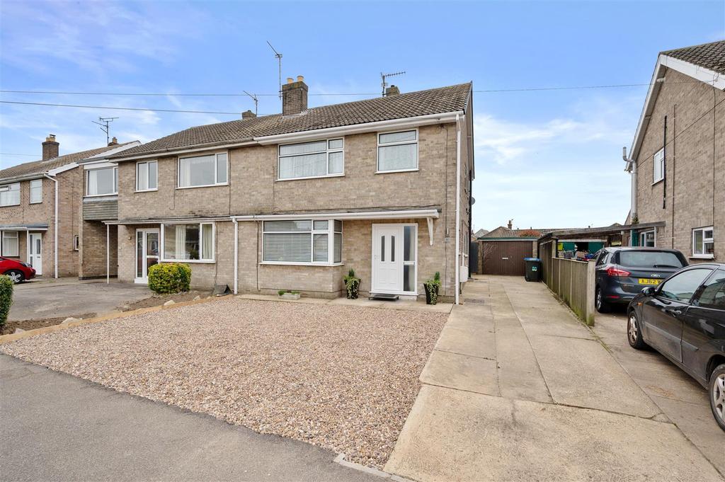 Monteith Crescent, Boston, PE21 3 bed semidetached house for sale £