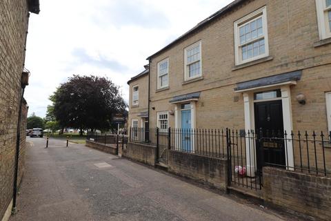 3 bedroom townhouse to rent, Ship Lane, Ely