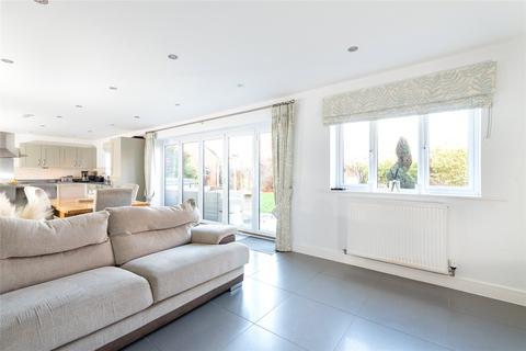 135 Bromham Road, Bedford, MK40 4BS