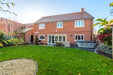 135 Bromham Road, Bedford, MK40 4BS