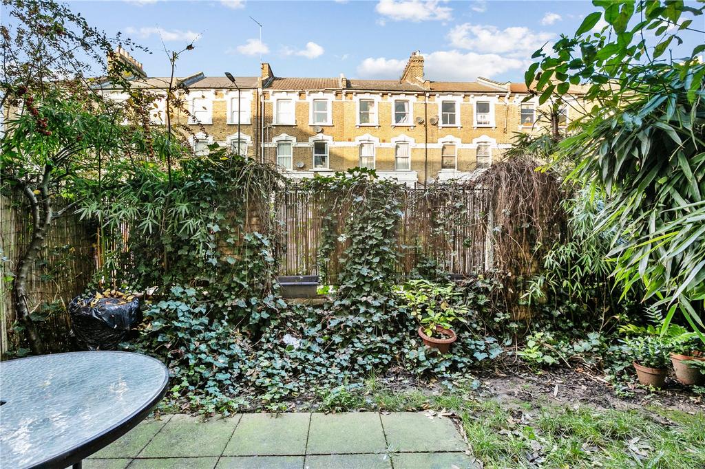 Hexton Court, 6 Brownswood Road... 2 bed apartment £550,000