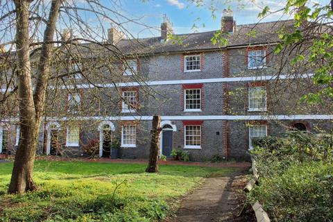 3 bedroom townhouse for sale, Waterloo Place, Lewes