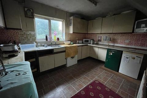 3 bedroom semi-detached house for sale - Stanway Close, Park South, Swindon , Wiltshire, SN3 2HP