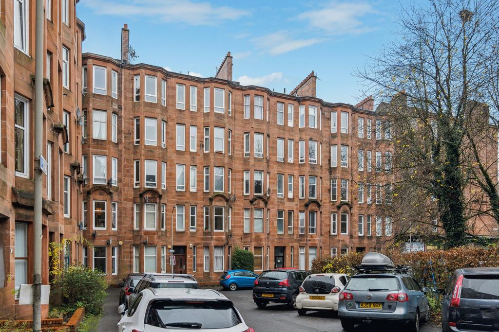 Springhill Gardens, Flat 1/1... 1 bed apartment £119,000