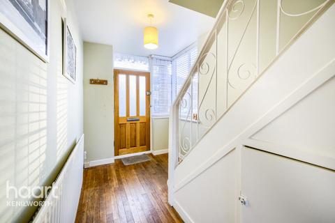 10 Towers Close, Kenilworth, CV8 1FG
