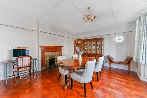 4 Upfield, Croydon, CR0 5DP