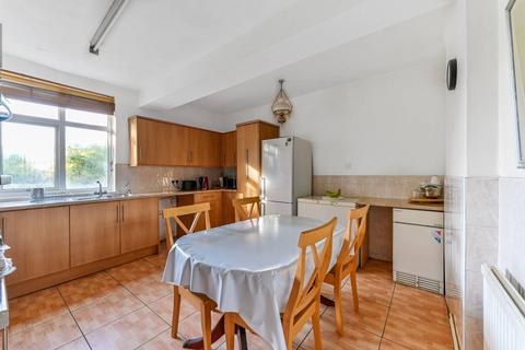 4 Upfield, Croydon, CR0 5DP