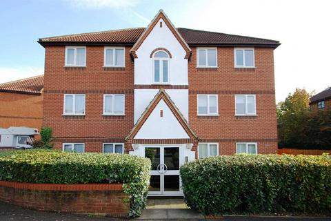 2 bedroom apartment to rent, Littlebrook Avenue, Slough, Berkshire, SL2