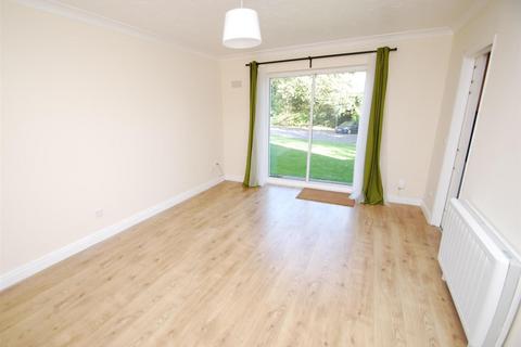 2 bedroom apartment to rent, Littlebrook Avenue, Slough, Berkshire, SL2