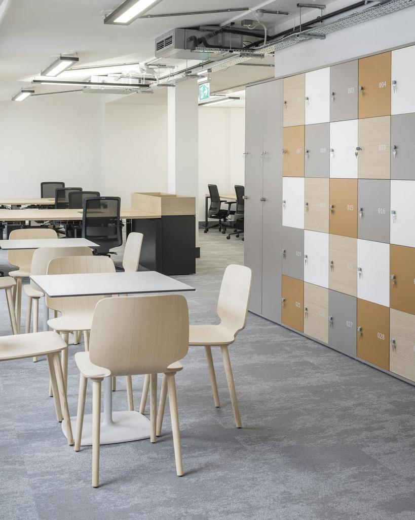 5th Floor Breakout Space