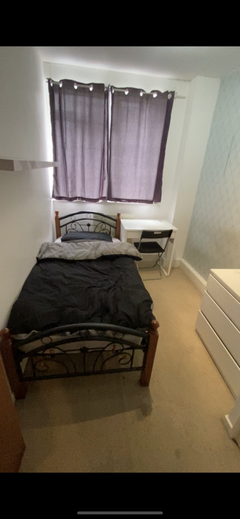 Large Double room for rent in E14 Poplar