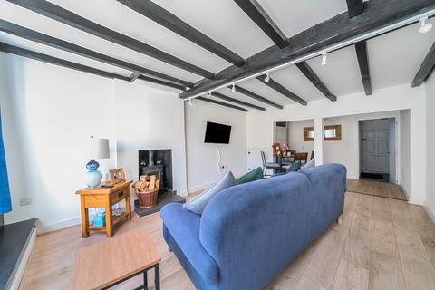 undefined, The Chain, Sandwich