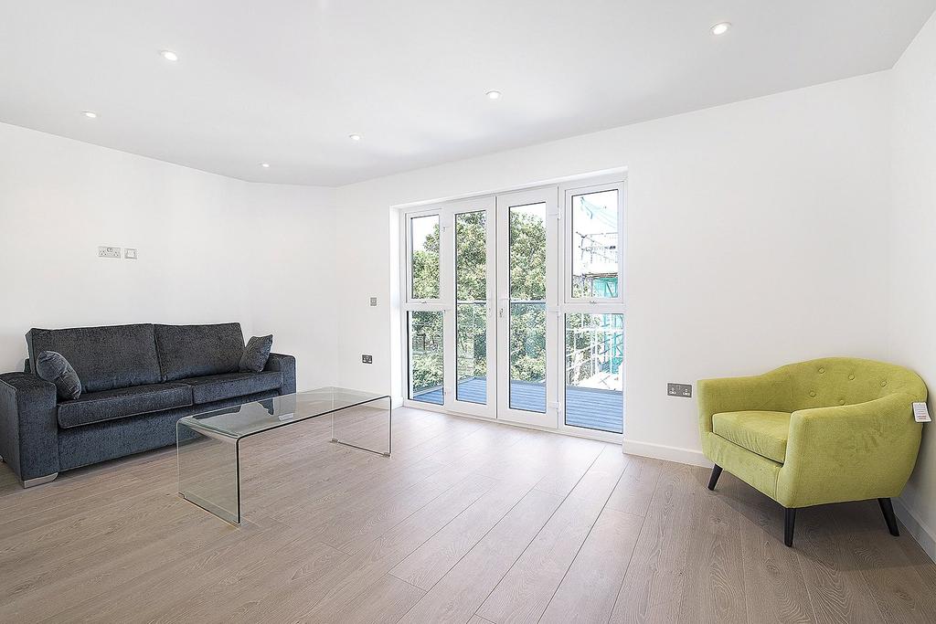 Qube Apartments, 223A Walworth Road, London, SE17 1 bed apartment £