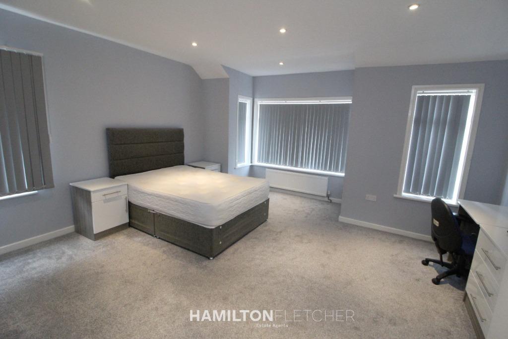 Melrose Avenue, Reading, RG6 1 bed in a house share £650 pcm (£150 pw)