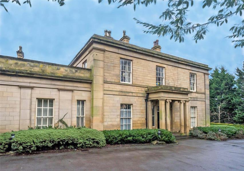 BUCKINGHAM HOUSE, HEADINGLEY LANE... 2 bed flat £1,350 pcm (£312 pw)