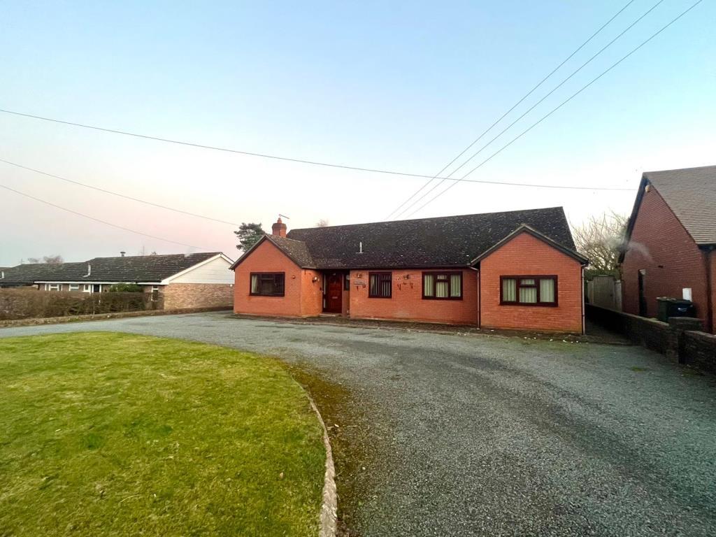 Shobdon, Leominster, HR6 4 bed detached bungalow for sale £440,000