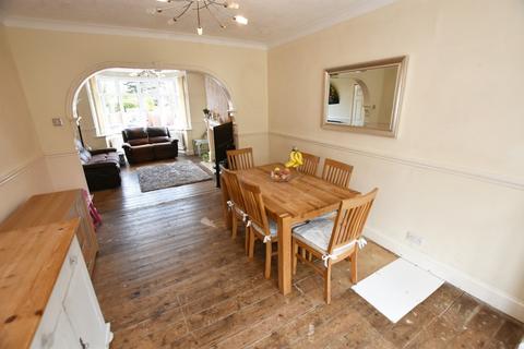15 Braemar Road, Solihull, B92 8BU