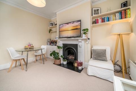 Flat 3, 6 Beechmore Road, London, SW11 4ET