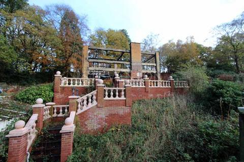 Abbots Fall Long Common, Claverley, Wolverhampton, WV5 7AX