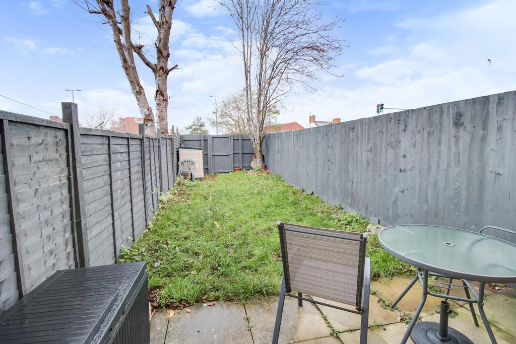 Newcastle Street, Town Centre, Swindon 2 bed terraced house for sale