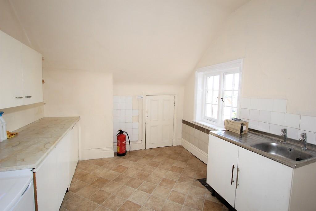 Horam, Heathfield 1 bed apartment £160,000