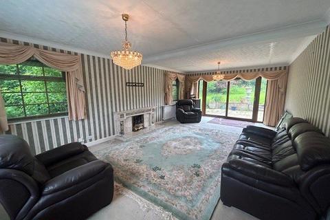4 bedroom detached house to rent, Bittell Farm Road, Hopwood, Alvechurch, Birmingham, B48