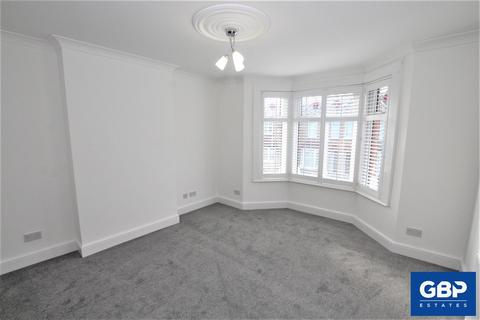 3 bedroom end of terrace house to rent - Craigdale Road, Hornchurch