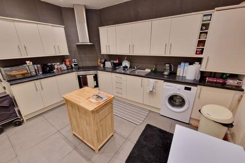 2 bedroom ground floor flat for sale, High Market, Ashington