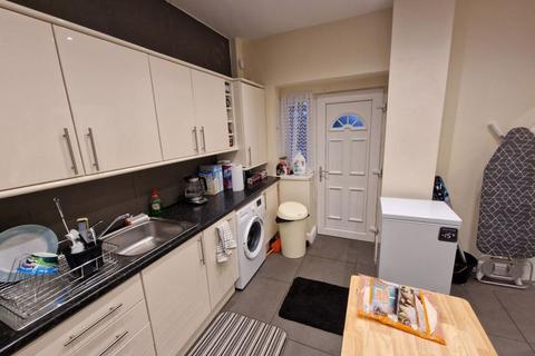 2 bedroom ground floor flat for sale, High Market, Ashington