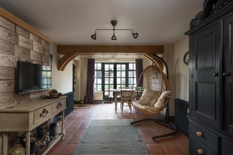 3 bedroom cottage for sale - Station Road, Oakley, MK43