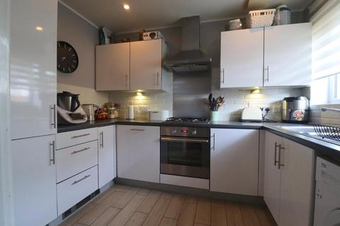 2 bedroom terraced house for sale - Someries Hill, Stopsley, Luton, Bedfordshire, LU2 9DL