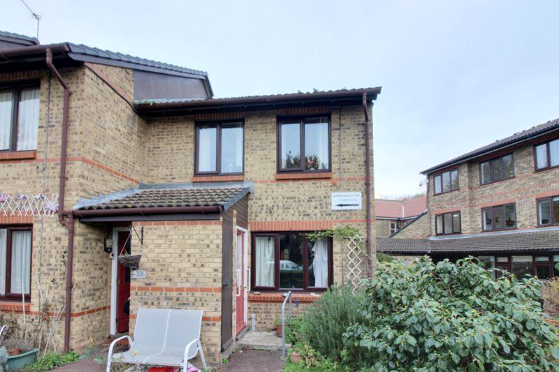 Gordon Hill, Enfield 1 bed ground floor £175,000