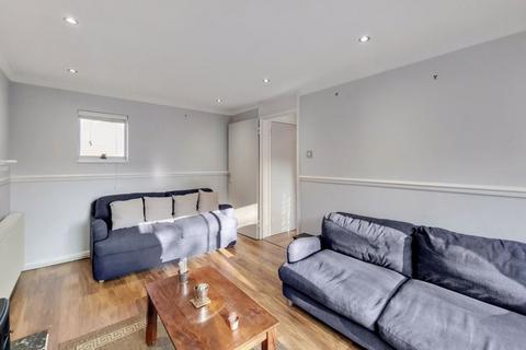 9 Rum Close, London, E1W 3QX