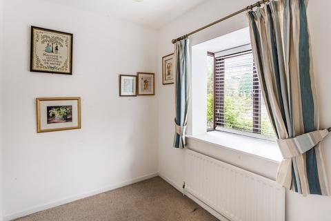 8 Padbrook, Oxted, RH8 0DW