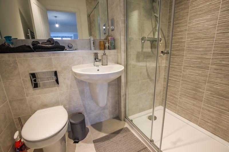 Ensuite (Bedroom...