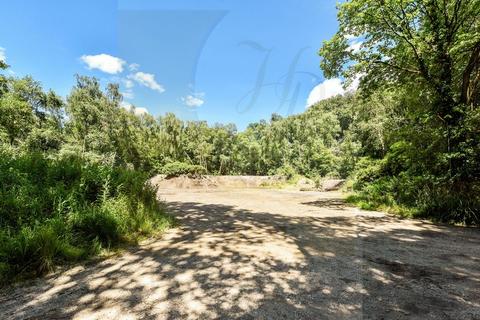Land for sale - Land For Sale. The Straight Mile, Romsey, SO51 9BA
