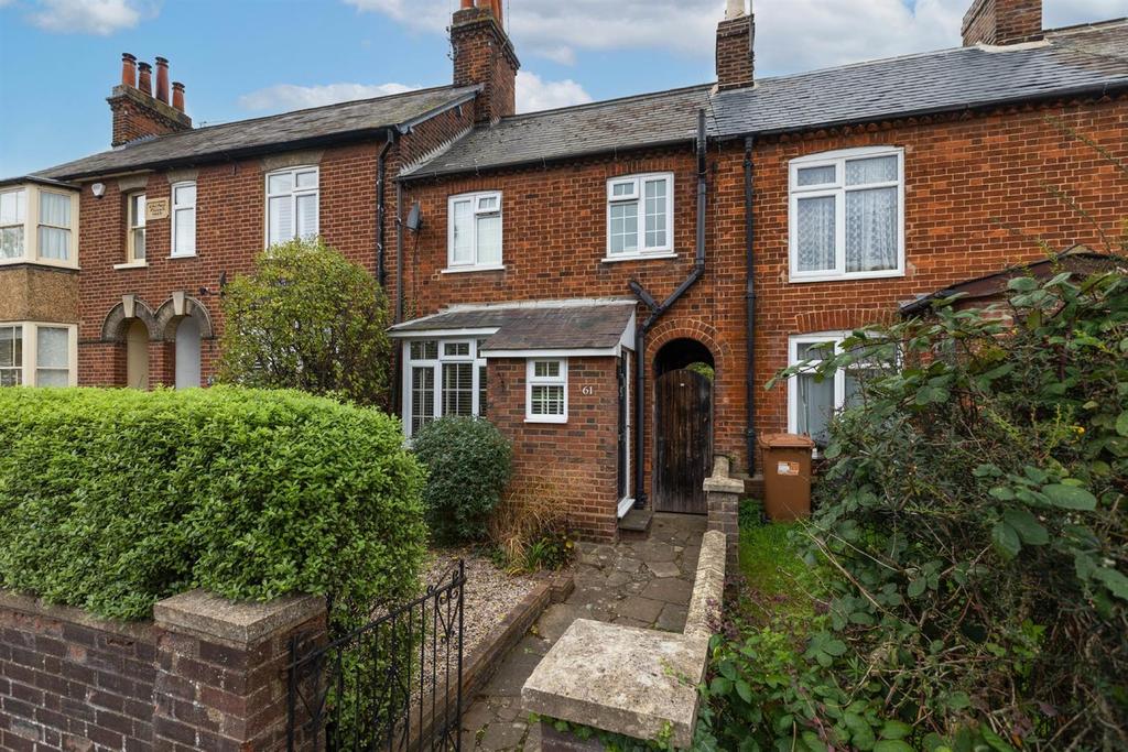 Arlesey Road, Ickleford, Hitchin... 2 bed terraced house £350,000