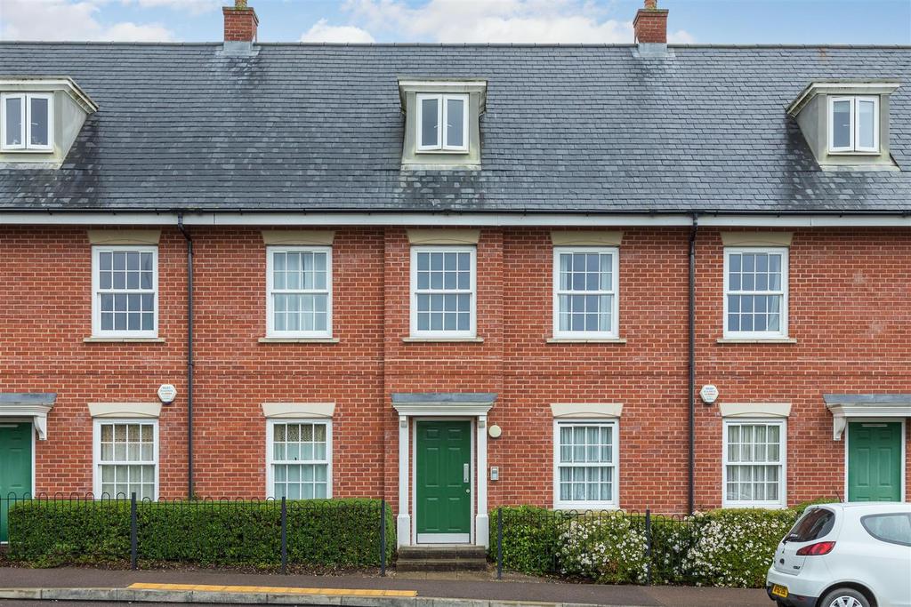 Valerian Way, Stotfold, Hitchin, Herts SG5 4ET 2 bed house share £225,000