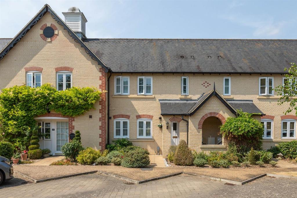 Middlemarch, Fairfield, Hitchin, Herts sG5 4JJ 3 bed mews for sale £399,950