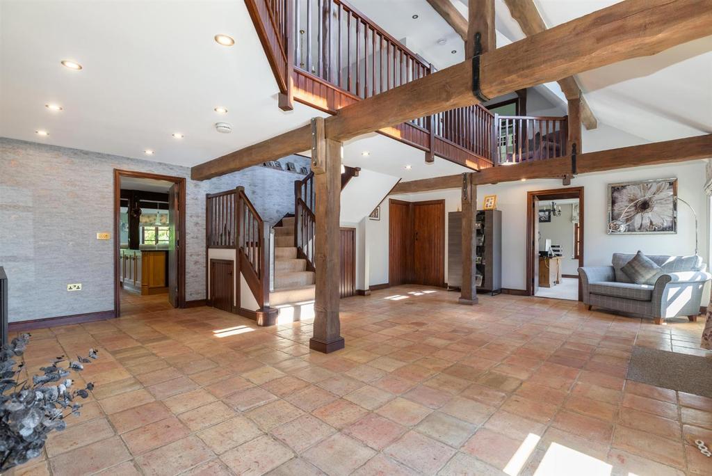 Marquis Hill, Shillington, Hitchin, Herts, SG5 3HD 4 bed detached house